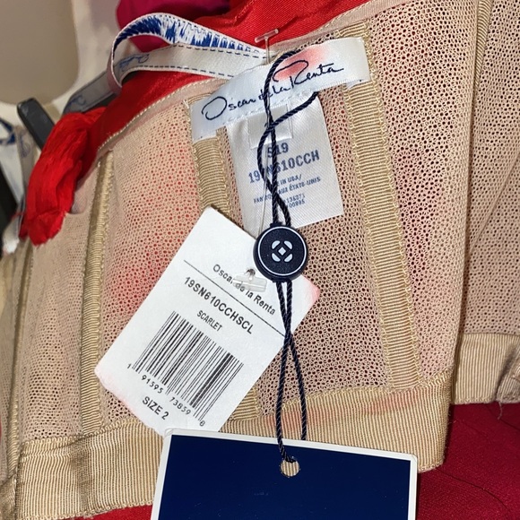 Oscar De La Renta Scarlet Long Dress - Picture 7 of 16